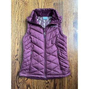 Columbia Women's Omni-Heat Heavenly Vest in Small, Maroon Colored